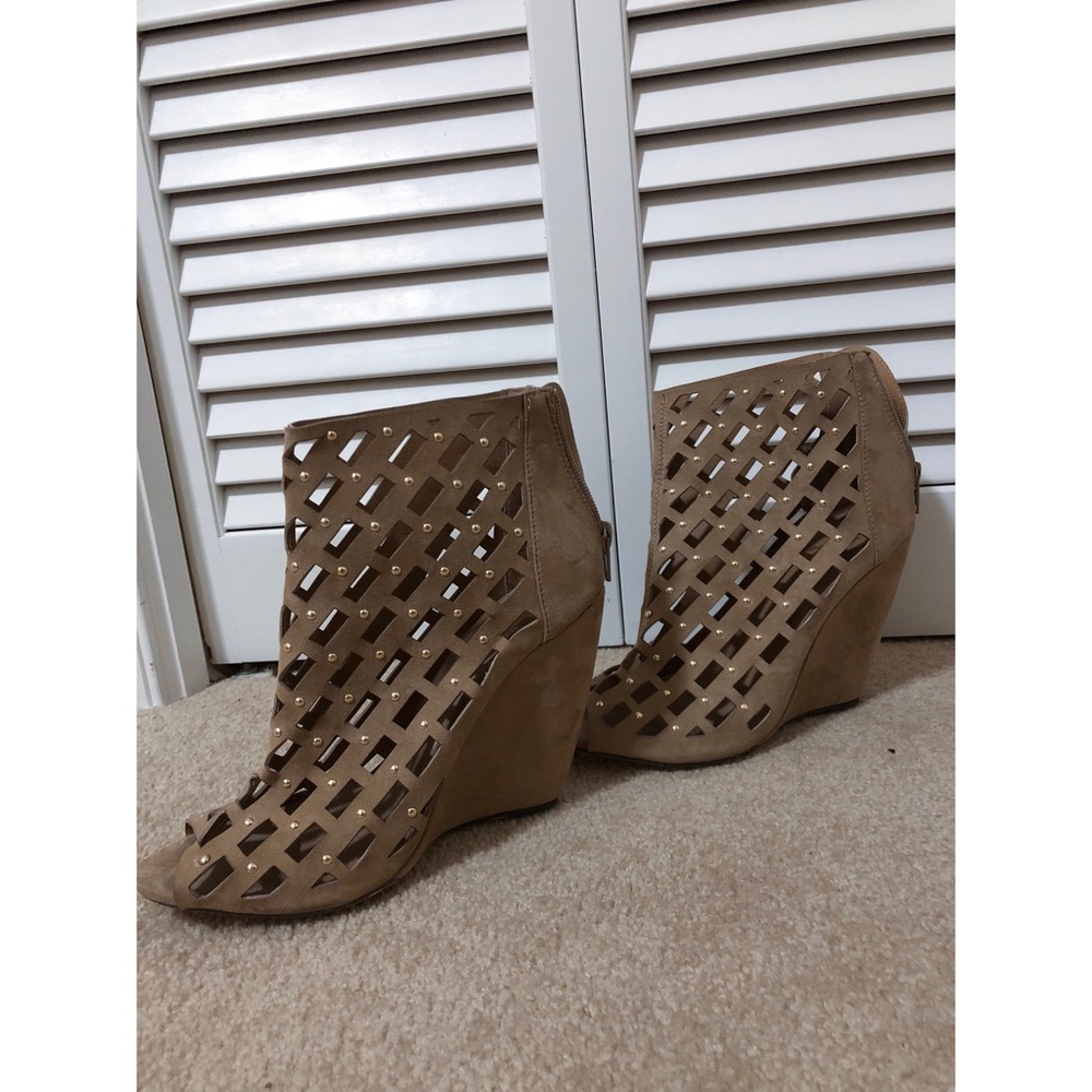 Thick Nude Heels